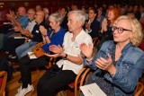 Applaus im Friedenssaal nach der Dankesrede der Preisträgerin.