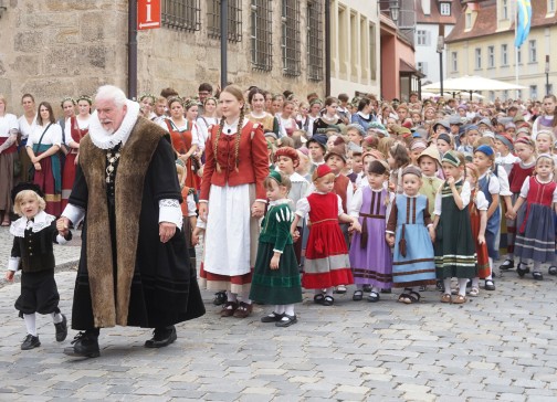 Dineklsbühl feiert zehn Tage historisches Fest Kinderzeche
